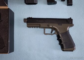 Airsoftová pištoľ SSE18 - 5