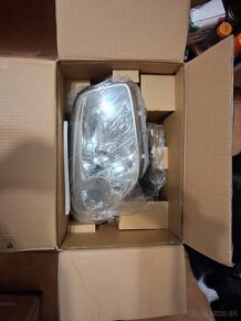 Predný reflektor Toyota RAV4 - 5