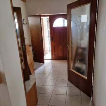 Dom pri Parndorfe s pozemkom 954 m², z Bratislavy 15 min - 5