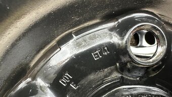 83.	VW Passat - 5