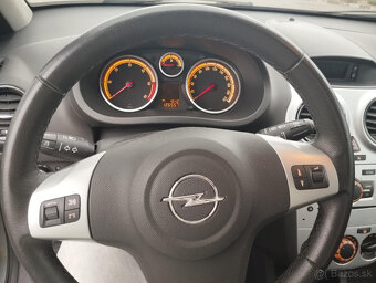 Opel Corsa 1.3 CDTI 55 kW (2011) - 5