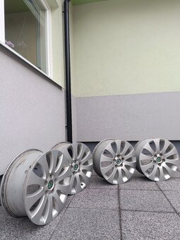 ✅5x112 R17 Venus - 5