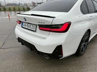 BMW 330i M pacet - 5