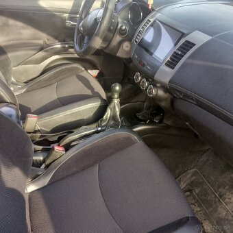 Peugeot 4007 - 5