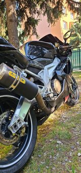 Aprilia RSV 1000 R - 5