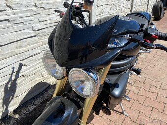 TRIUMPH 1050 - 5