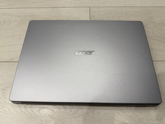 Acer Swift1 4 GB RAM 256 GB SSD Windows 11 Pro - 5