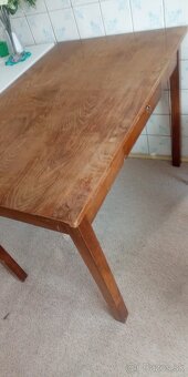 Stôl kuch.skrinky,stoličky,botnik - 5