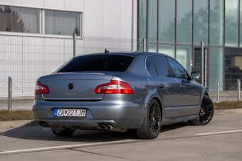 Škoda Superb 3.6 , 4x4 , 191kW, A/T, A6 - 5