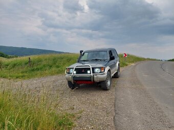 Mitsubishi Pajero - 5
