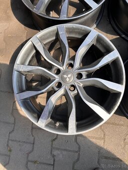 Alu disky Mitsubushi 5x114 r19 - 5
