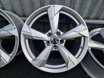 Original Audi A6 C8 5x112 R18 New Rotor - 5