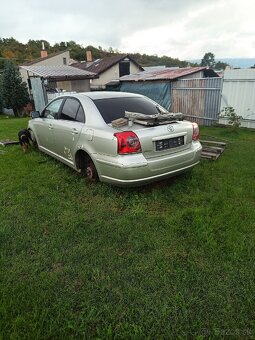 Toyota avensis - 5