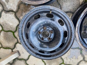 Predám plechové disky 5x100 R15 4ks do vw Audi - 5