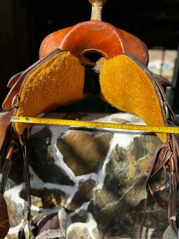 Westernove sedlo v type berrel - 5