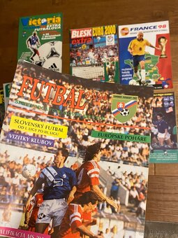 Futbal / Fotbal - futbalové časopisy / magazíny - 5