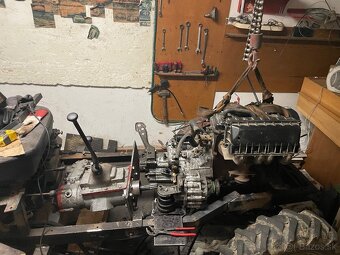 Malotraktor domácej výroby (traktor) 4x4 prevodovka aro - 5