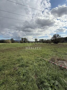 TUreality Vám ponúka na predaj pozemok pre rodinný dom - 5