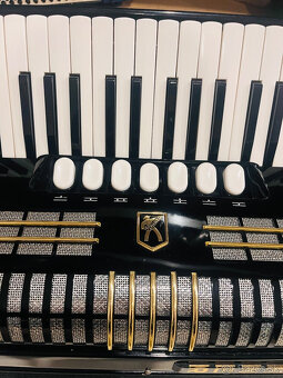 Predám akordeón Hohner Verdi II N- 96 Basový - Made in Germa - 5