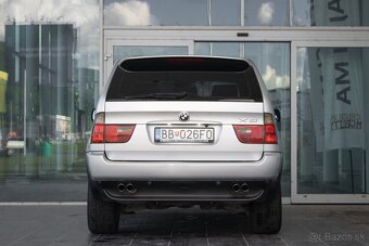 BMW X5 4.4i A/T - 5