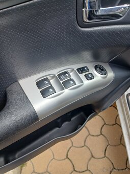 KIA SPORTAGE 4X4 2.0 CRDI 103KW - 5