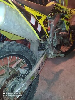 Suzuki RMZ 250 - 5
