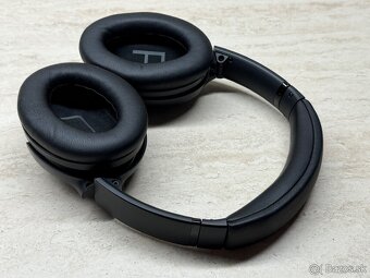 Bose QuietComfort Headphones - 5