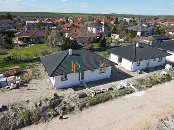 Predaj 4 izbový rodinný dom, novostavba, 5á pozemok, Jelšovc - 5