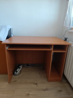 PC stolík s výsuvnou doskou na klávesnicu - 5