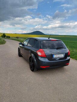 Kia ceed 2009 1.6 benzín - 5