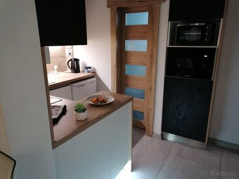 Moderný 2 izbový zariadený byt v centre KE - 5