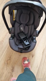 Polohovateľná autosedačka Britax römer baby safe pro - 5