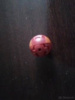 Predávam BAKUGAN 1kus-5€ všetko-35€ - 5