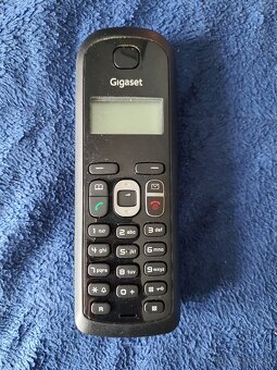 Pevná linka - prenosný, tlačítkový telefón Gigaset AS200 - 5