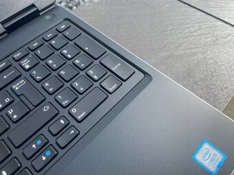 workstation - Dell Precision 7530 - CPU i7 8.gen, NVIDIA VGA - 5