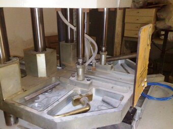 Predám stroje na plastové okná,Zváračka,Fréza - 5