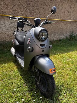 Skúter 50 cc - 5