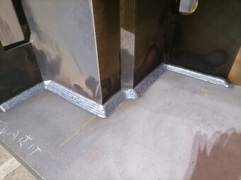 Hladam pracu ako zvarac co2 135 - 5