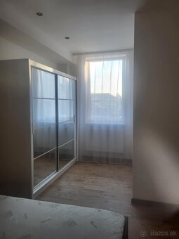 Prenájom 3 izbového bytu v centre - 5