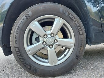 Toyota RAV4 benzin 2.0l Valvematic - 5