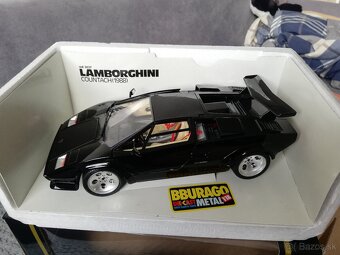 1:18 LAMBORGHINI Countach 1988 - 5