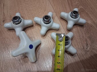 Retro porcelánové kohútiky na starú batériu (5 ks) - 5