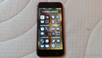 Predám Apple iPhone SE 2020 product RED - 5