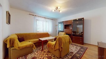 NA PREDAJ rodinný dom + stavebný pozemok - 1613 m2 - 5