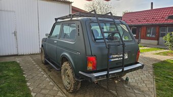 Lada Niva 1.7i 4x4 - 5