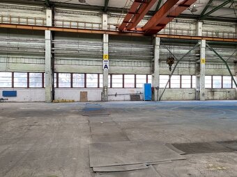 Výrobné a skladovacie priestory - 4000 m2 - 5