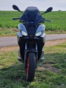 Aprilia SRGT 125 - 5