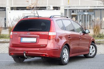 Hyundai i30 CW 80kW (2011) - 5