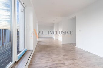 ALL INCLUSIVE l NA PREDAJ 4 IZBOVÝ BYT S BALKÓNOM, DUNAJSKÁ - 5