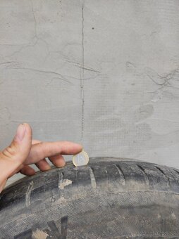 Predám Letné Pneu 215/55 r17 - 5